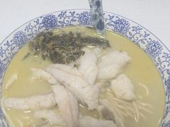 -明呈黄鱼面馆(斜土路店)