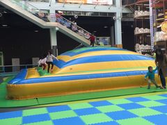 -蒙特利亲子乐园