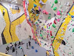 -问山MountQuest攀岩馆