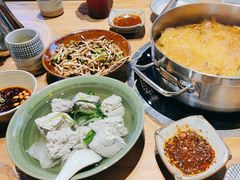 -野山舂·贵州现舂酸汤牛肉(东山店)