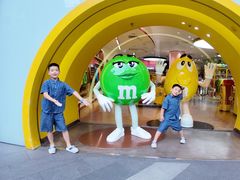 -m豆巧克力世界(上海世茂广场店)