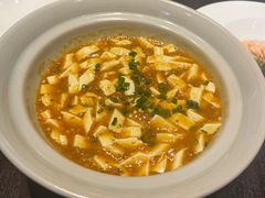 手剥蟹黄豆腐-萬國春·中菜馆(颐和公馆店)