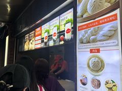 -杭州湖滨银泰in77