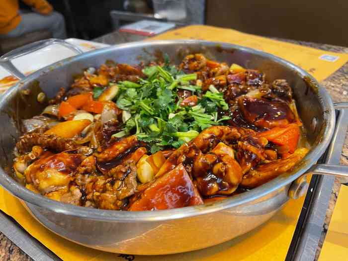 黄记煌三汁焖锅(保百购物广场店)