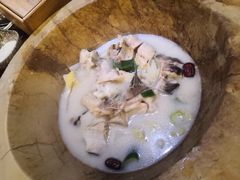 -滇香肴·云南菜蒸汽石锅鱼(云南北路店)