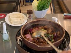 -胡须佬鸡煲四季火锅店(石厦西村直营店)