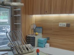 -上海仁爱医院口腔科 · 种植