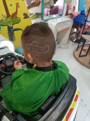 -爆米花儿童美发乐园(布吉华润万象汇店)