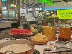 -洪氏嗨捞·广东猪肚鸡·椰子鸡火锅(西咸万象城店)