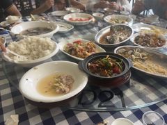 -钱大妈海鲜饭店(保利林语店)