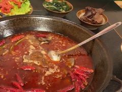 -渝井巷重庆老火锅(沈阳吉祥店)