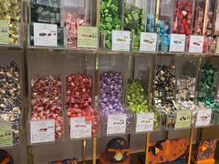 -VENCHI 闻绮(上海佛罗伦萨小镇店)