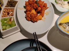 -荷塘秋月·本帮江浙菜(国权路店)