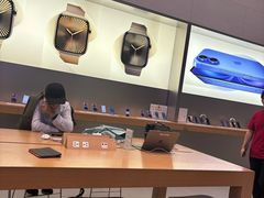-Apple零售店(华贸购物中心店)