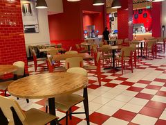 -城市大道红炉披萨烘焙坊