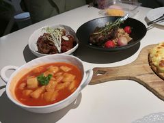 -秀儿家の小确幸融合西餐厅(万达店)