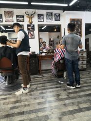 -纯剪男士理发馆·烫染专业店