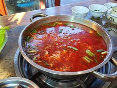 -黄利砖万峰林布依特色酸笋牛肉馆