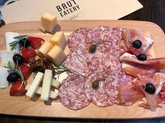 -Brut Eatery悦璞食堂(建国东路店)