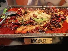 -探鱼·鲜青椒爽麻烤鱼(银泰城店)