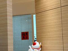 -瑞尔齿科(上海长风大悦城店)