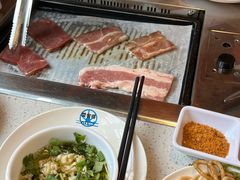 -爱客得牛排海鲜烤肉·火锅自助(春熙路黑金好店)