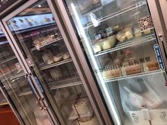 -红宝石·鲜奶小方·海派西点房(南丹店)