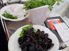 -犇鼎牛潮汕牛肉火锅(新辰里学清路店)