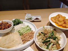 -关东小磨东北菜(上海长风大悦城店)