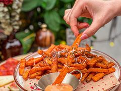 -BROWNSTONE布朗石西班牙餐厅(富城店)