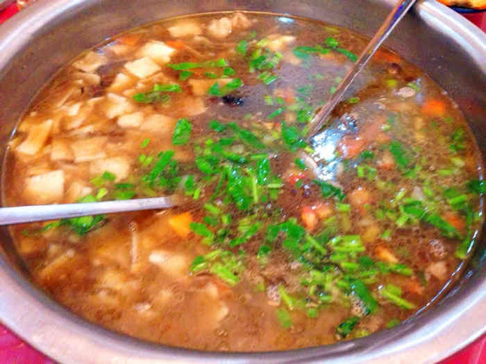 大碗汤饭-"口味没得说,羊肉量稍微偏少了一点,我们一.