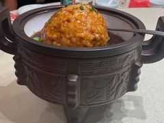 招牌狮子头-宋庄魁元艺术餐厅