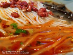 -百春原湖南牛肉粉(百联世纪店)