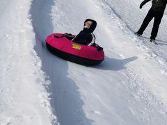 -采薇庄园四季滑雪场