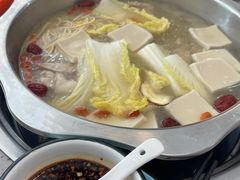 -光头药膳鸡(莱茵小镇店)