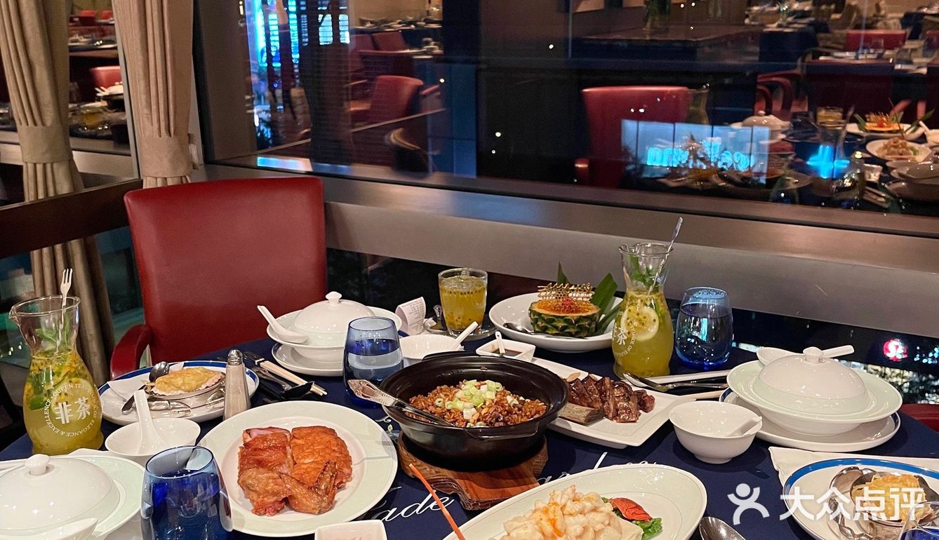 魔都探店｜打卡翠园一家港式餐厅吃饭