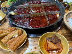 -谭记重庆老火锅(总店)
