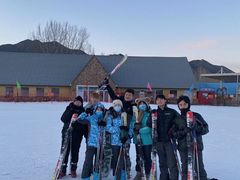 -十三陵雪世界滑雪场