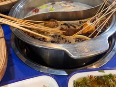 -马路边边麻辣烫串串火锅(体育西路店)