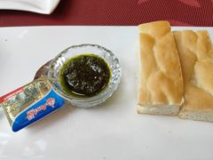 餐前面包-小蕃茄意大利餐厅(开发区时尚天街店)