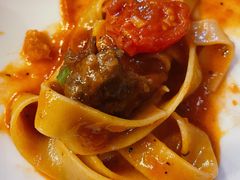 红酒慢炖牛尾配意式宽面-UPPER KITCHEN(延安路店)