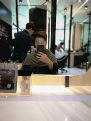 -HAIR CORNER