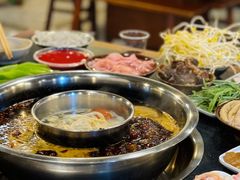 -邓莽子老火锅(中兴路总店)