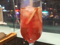 -东方红海鲜百汇(国际大厦店)