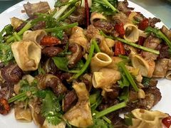 -超越海鲜屋(飞龙物业店)