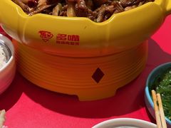 -多嘴肉蟹煲(万达店)