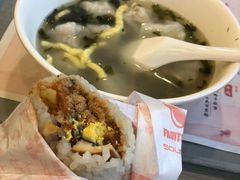 -东方既白(上海浦东国际机场)