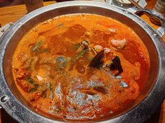 -野山舂·贵州现舂酸汤牛肉(鸿通城店)