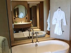 -上海佘山世茂艾美酒店