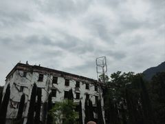 -四川汶川特大地震漩口中学遗址